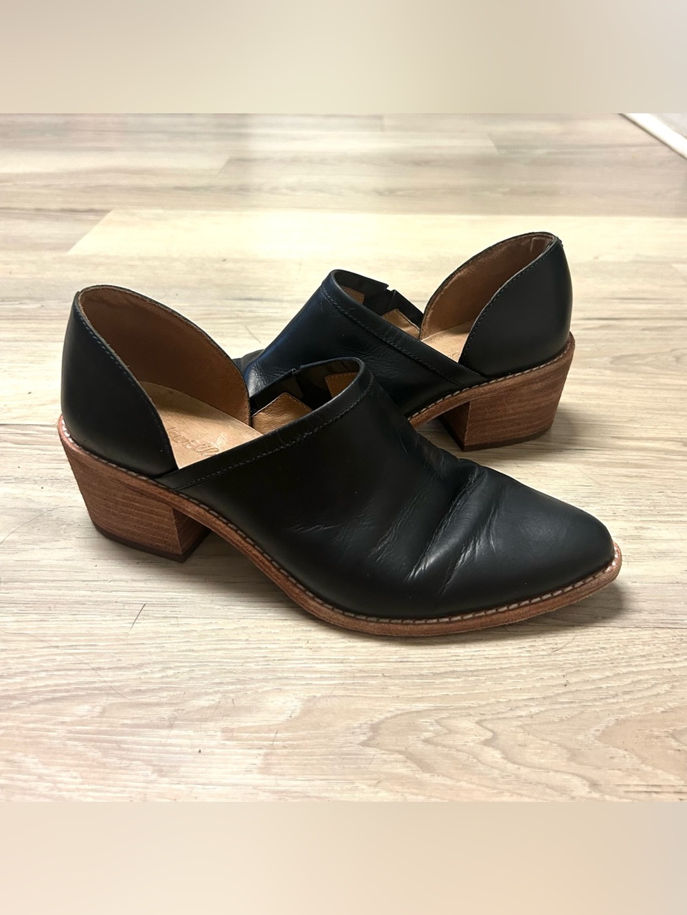 Madewell The Brady Lowcut Bootie Shoe Black Leather Womens Size 8 Pointed Toe - Picture 8 of 13